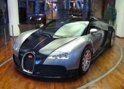 luxury car picture of a Bugatti Veyron.jpg