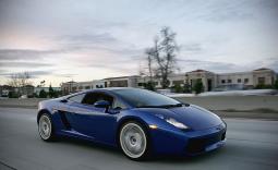 Gallardo luxury car photos.jpg