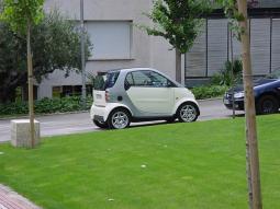 funky looking car_Barcelona car.jpg