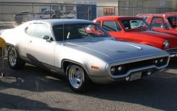 Classic silver muscle car picture.jpg