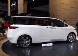 White Nissan car pictures.jpg