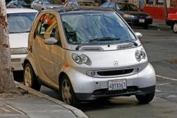 Photo of Mercedes Smart car in silver.jpg
