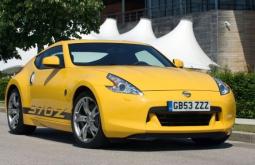 Picture of 2009 Nissan 370Z Yellow_very cool sport car.JPG