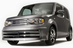 2009 Nissan Cube Krom in square shape with dark greyish silver color.JPG