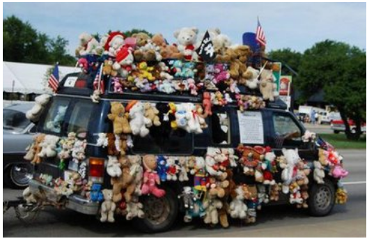 Car decorated with full of teddy bears.PNG