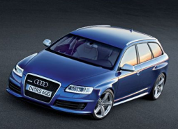 Blue car with modeal 2008 Audi RS6 Avant.PNG