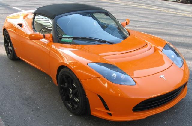 Close up photo of Tesla Roadster 2011.JPG