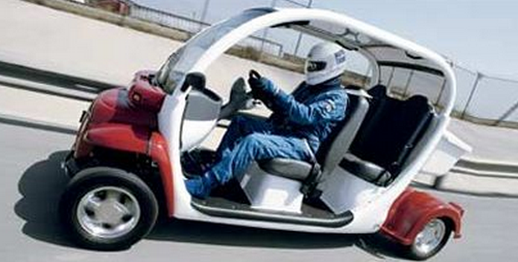 2005 Daimler Chrysler GEM e4_Chrysler funky cars picture.PNG
