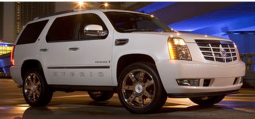 2009 Cadillac Escalade Hybrid in white.PNG
