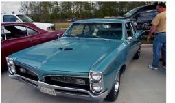 blue muscle car.jpg