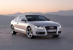 image of Audi Sports Car in shinny siliver.jpg
