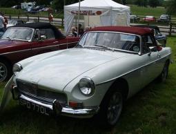 MG B Sports Car photos.jpg