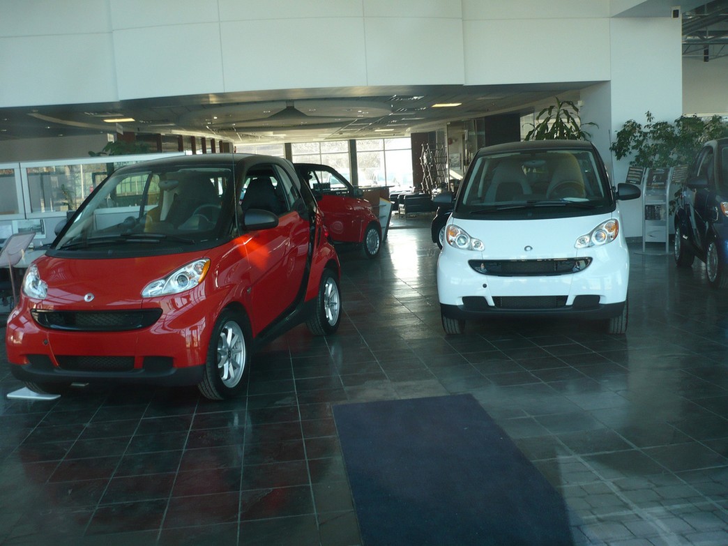 Red and White Smart Car Fortwo Coupes.jpg
