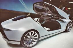 picture of a light silver Saab Concept car.jpg